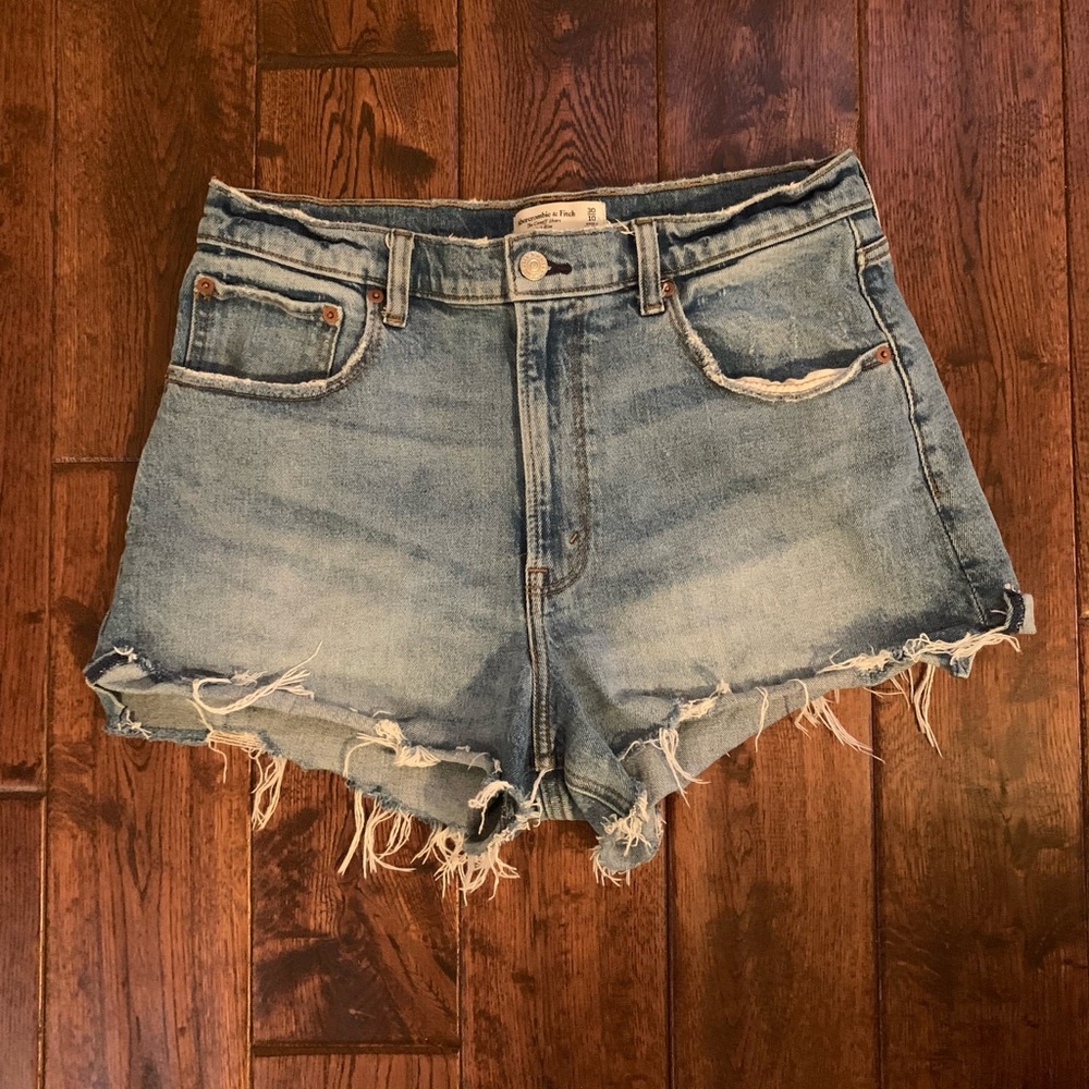 Abercrombie cutoff shorts